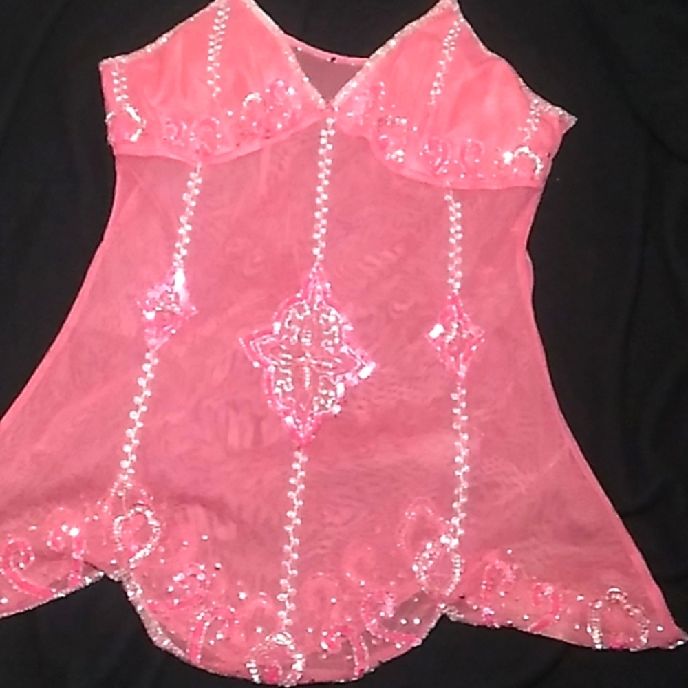 Pink rose colored night gown. w/o label. Sequence and sheer sensual appeal. - Picture 2 of 5